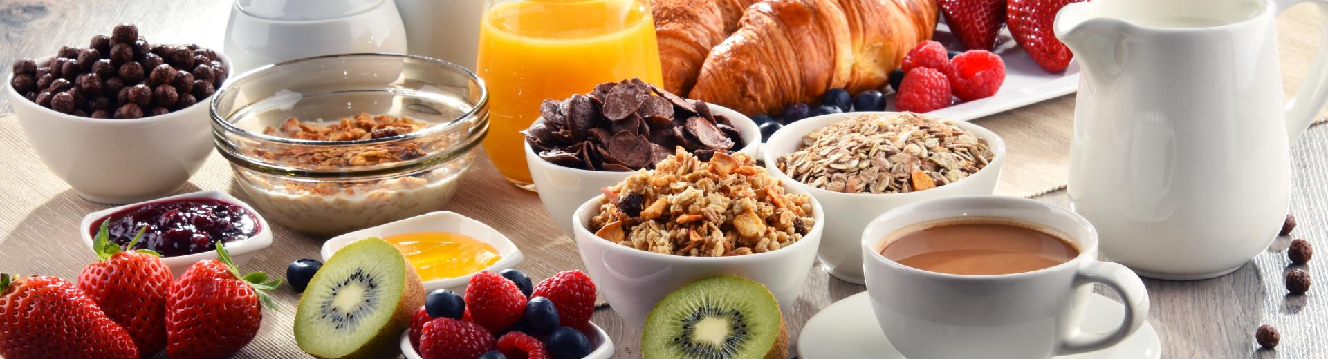 For members of Best Western Rewards® Gold, Platinum, Diamond and Diamond Select breakfast is free!